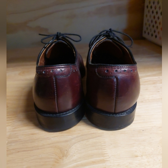 Allen Edmonds Hale Cap Toe Lace Up Oxfords Dress Shoes Burnished Burgundy 9B - Picture 3 of 6